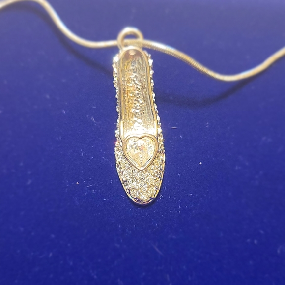 Disney Arribas Brothers crystal Cinderella Shoe Necklace - Picture 2 of 4